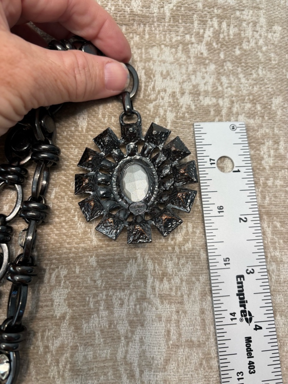 Vintage Avon Carolyn Murphy CM Jet Floral Pendant Necklace Gunmetal Statement - Picture 3 of 4
